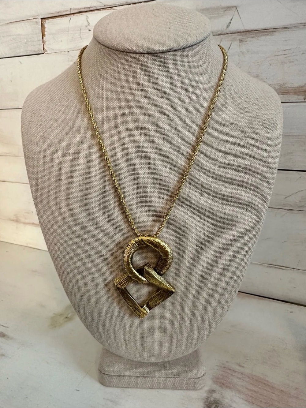 Vintage Yves Saint Laurent YSL Textured Geometric Pendant Necklace Gold Plated - Picture 2 of 7